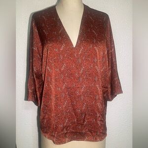 Banana Republic Women's Paisley V-Neck blouse size medium